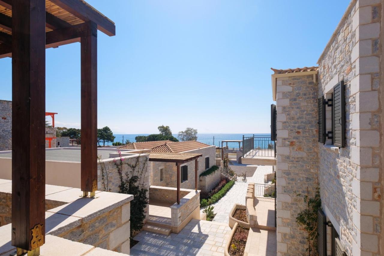 Margo Beach Hotel Gytheio Exterior foto