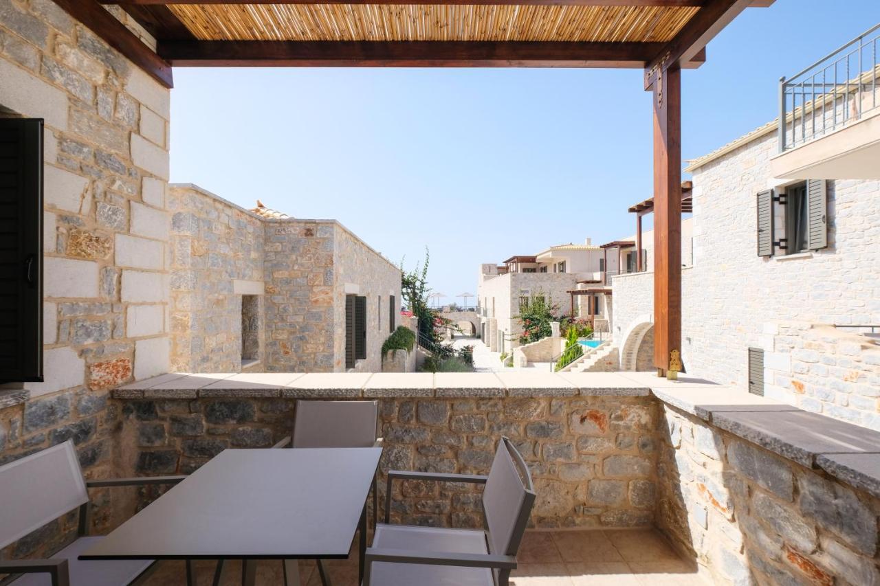 Margo Beach Hotel Gytheio Exterior foto