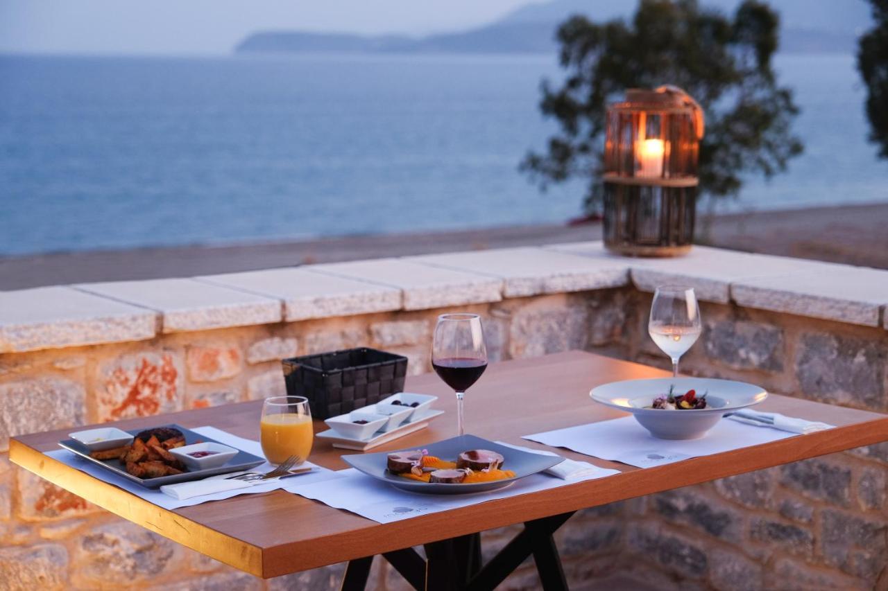Margo Beach Hotel Gytheio Exterior foto