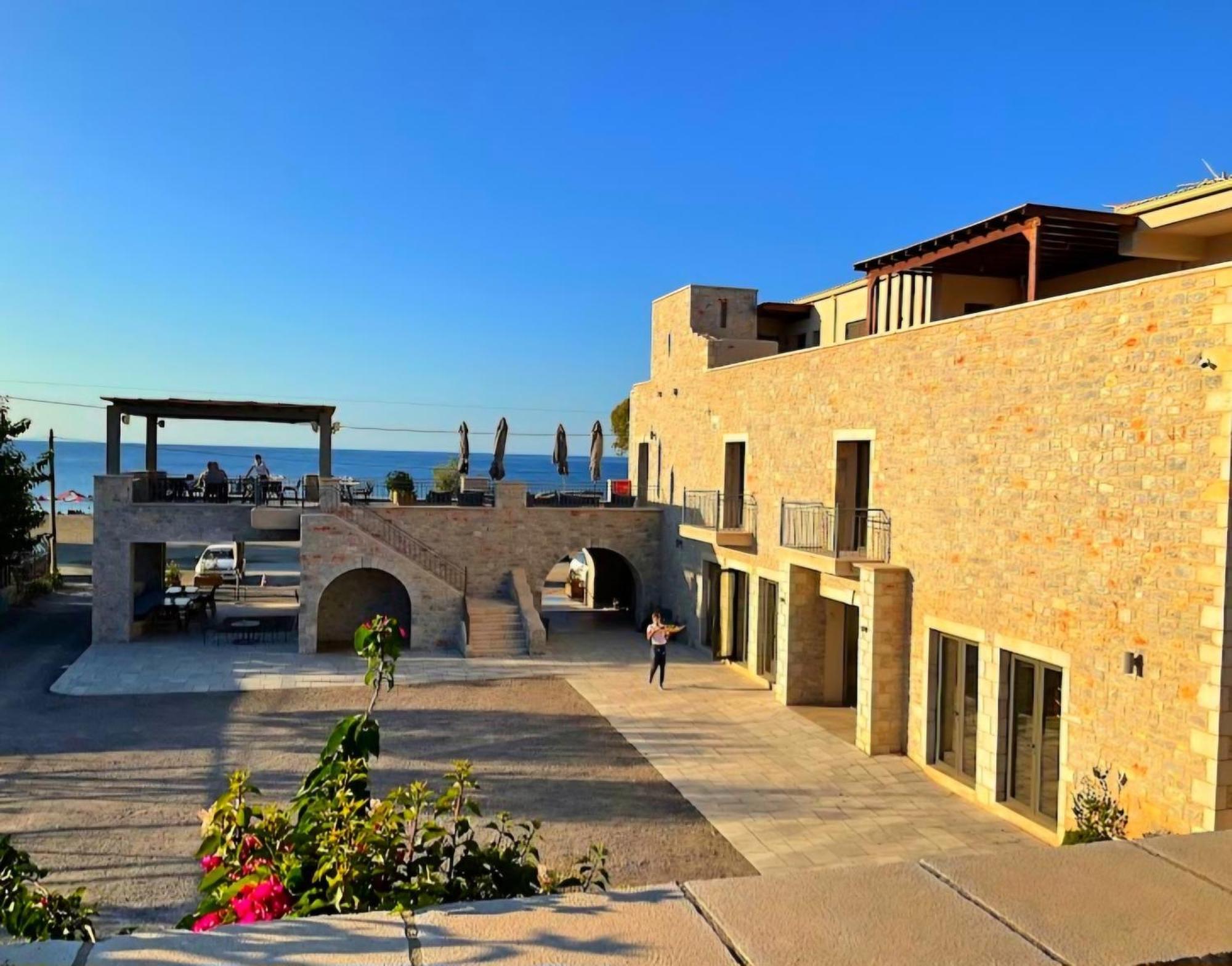 Margo Beach Hotel Gytheio Exterior foto
